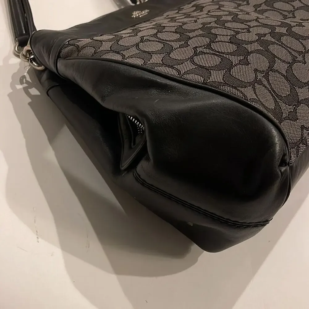 Coach Handbag in Canvas/ Leather With Silver color Hardware